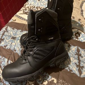 New Black steel toe law enforcement style booth